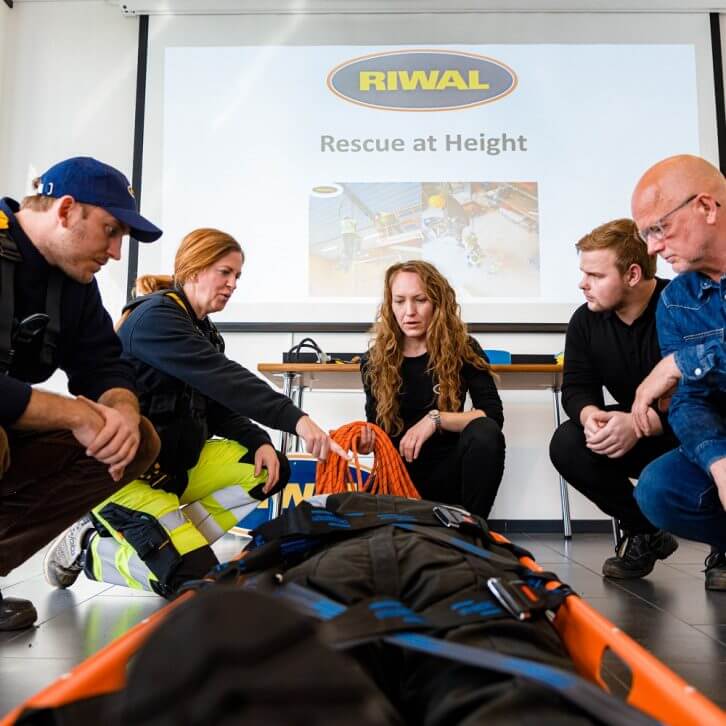 Rescue at height sikkerhedskursus hos Riwal Safety Training